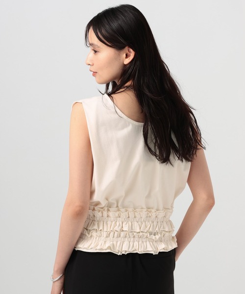 BAYFLOW(ベイフロー)の「2WAYギャザーフリルヘムノースリーブ(Tシャツ/カットソー・レディース・レッド/オフホワイト/ブラック・FREE)」の13枚目の写真