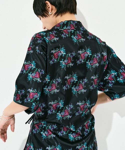 FUMIE TANAKA（フミエタナカ）の「[FUMIE=TANAKA/フミエタナカ]flower satin SH（シャツ/ブラウス・レディース・ホワイト/ブラック・36）」の9枚目の写真