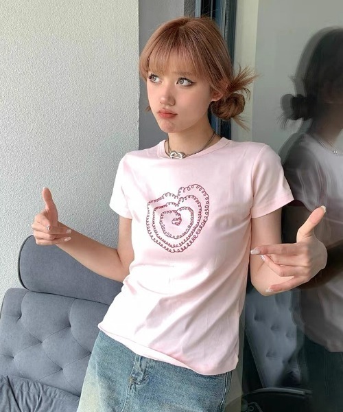 AsRiRe（アスリレイ）の「ハートビジューロゴコンパクトTシャツ（Tシャツ/カットソー・レディース・ピンク・M）」の2枚目の写真