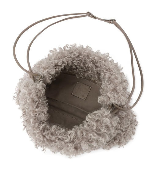 SALON adam et rope'(サロン アダム エ ロペ)の「【W S(ドゥーブル)】プードルライクファードロストバッグ(ショルダーバッグ・レディース・ベージュ系その他・FREE)」の19枚目の写真