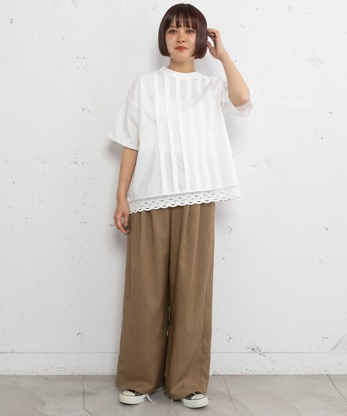 POU DOU DOU(プードゥドゥ)の「トーションレースワイドタックトップス(Tシャツ/カットソー・レディース・オフホワイト/ブルー/ブラック・3)」の11枚目の写真