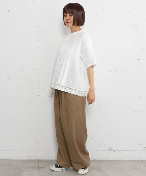 POU DOU DOU(プードゥドゥ)の「トーションレースワイドタックトップス(Tシャツ/カットソー・レディース・オフホワイト/ブルー/ブラック・3)」の13枚目の写真