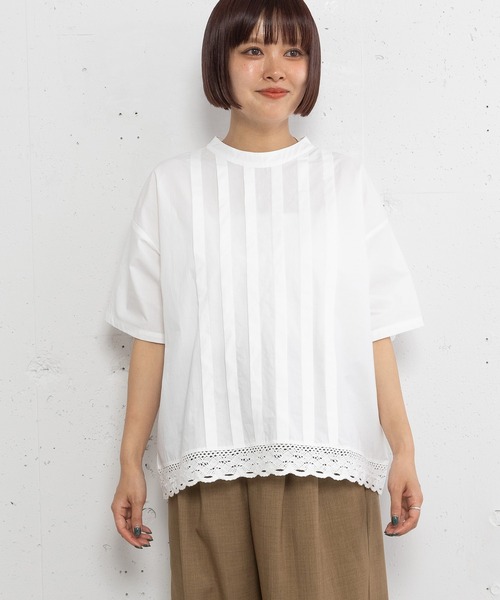 POU DOU DOU(プードゥドゥ)の「トーションレースワイドタックトップス(Tシャツ/カットソー・レディース・オフホワイト/ブルー/ブラック・3)」の5枚目の写真