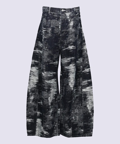 TAAKK(ターク)の「【TAAKK】DENIM CURVED PANTS(デニムパンツ・メンズ・レッド/ネイビー/グレー・3/2)」の5枚目の写真