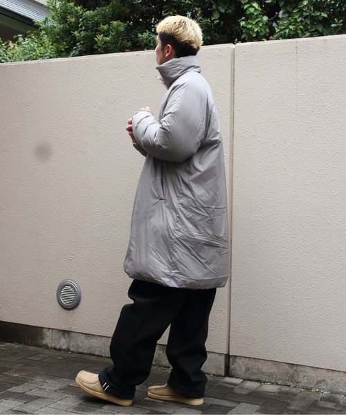 MARMOT(マーモット)の「Marmot/マーモット バーティカルダウンコート Vertical Down Coat(ダウンジャケット/コート・メンズ・ブラック/グレー・L/M)」の16枚目の写真
