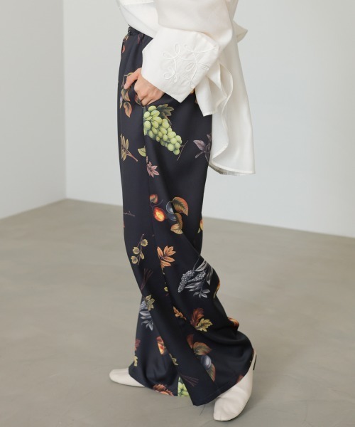 Bab（バブ）の「ボタニカルプリントイージーパンツ（その他パンツ・レディース・アイボリー/ブラック・M）」の18枚目の写真