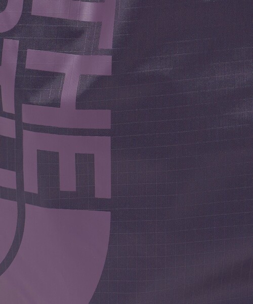 THE NORTH FACE(ザノースフェイス)の「【WEB限定】<THE NORTH FACE>ピーエフ サックパック(13L)(バックパック/リュック・レディース・ライトグレー/ブラック/パープル・FREE)」の4枚目の写真