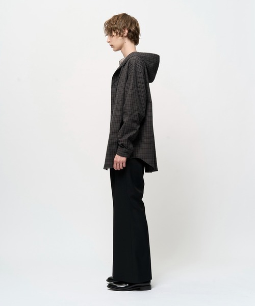 Juha(ユハ)の「WASHED MINI CHECK HOODED SHIRT(シャツ/ブラウス・メンズ・ベージュ/ブラック・3/4)」の7枚目の写真