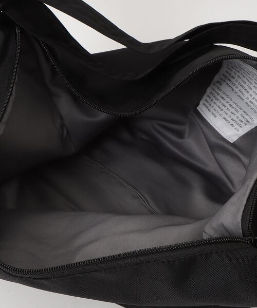 maison vert（メゾンヴェール）の「maison vert/CORDURA eco(R)撥水加工ショルダーバッグ（ショルダーバッグ・レディース・ブラック・F）」の4枚目の写真