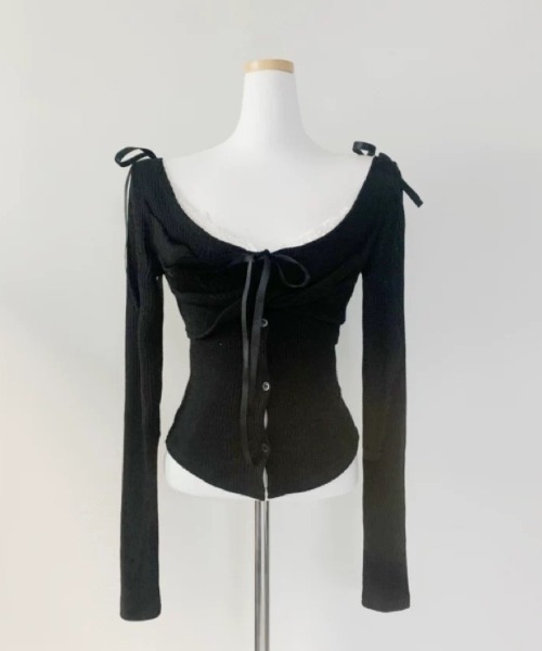 Sibra（シブラ）の「レースリボン フロントボタンギャザーリブ長袖トップス／韓国ガーリー（Tシャツ/カットソー・レディース・ホワイト/ブラック・M）」の18枚目の写真