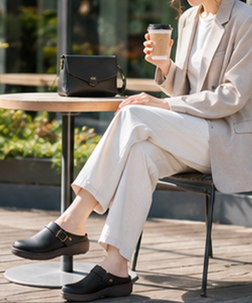 moz（モズ）の「【moz SWEDEN LAGOM】モズ 2WAYベルト ラウンドトゥ サボサンダル（サンダル・レディース・ブラック/ダークウッド/ベージュ系その他・22.5cm/23.0cm/23.5cm/24.0cm/24.5cm）」の6枚目の写真