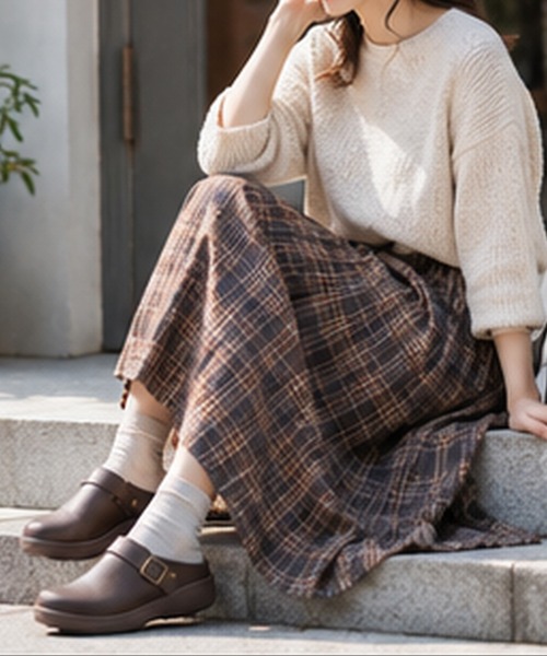 moz（モズ）の「【moz SWEDEN LAGOM】モズ 2WAYベルト ラウンドトゥ サボサンダル（サンダル・レディース・ブラック/ダークウッド/ベージュ系その他・22.5cm/23.0cm/23.5cm/24.0cm/24.5cm）」の8枚目の写真