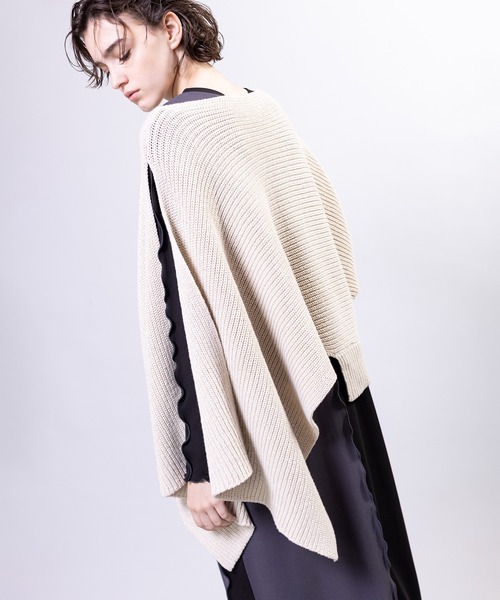OSMOSIS(オズモーシス)の「2WAYアシンメトリーニットポンチョ(ニット/セーター・レディース・アイボリー/ブラウン/ブラック・ONE SIZE)」の16枚目の写真
