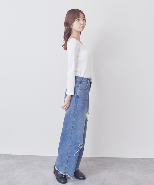 archives(アルシーヴ)の「レーストリムカップ付オフショルTOPS(Tシャツ/カットソー・レディース・オフホワイト/ブラック・MEDIUM)」の11枚目の写真