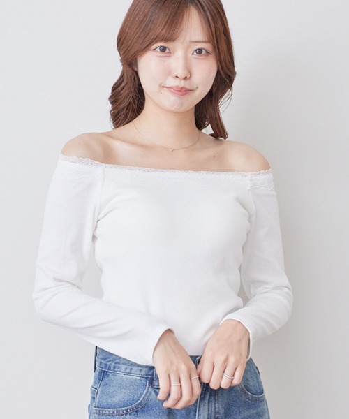 archives(アルシーヴ)の「レーストリムカップ付オフショルTOPS(Tシャツ/カットソー・レディース・オフホワイト/ブラック・MEDIUM)」の8枚目の写真