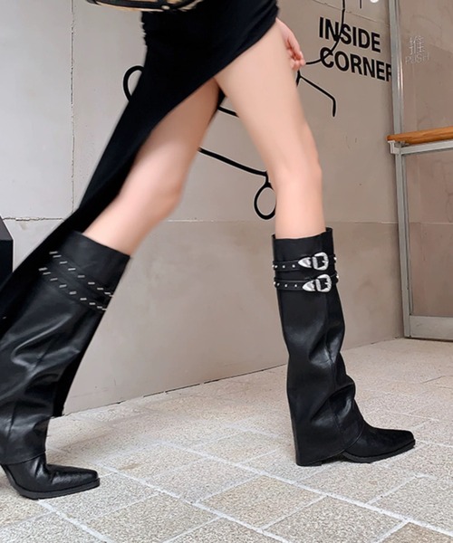 Vipoa(ヴィポア)の「Metal buckle biker boots(ブーツ・レディース・ブラック・LARGE/MEDIUM/SMALL)」の13枚目の写真