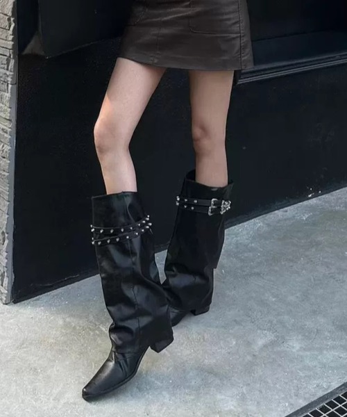 Vipoa(ヴィポア)の「Metal buckle biker boots(ブーツ・レディース・ブラック・LARGE/MEDIUM/SMALL)」の17枚目の写真