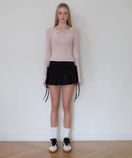 ROSEFRANTZ（ロゼフランツ）の「Henley Neck Layered Long Sleeve [Pink]（Tシャツ/カットソー・レディース・PINK・OS）」の2枚目の写真