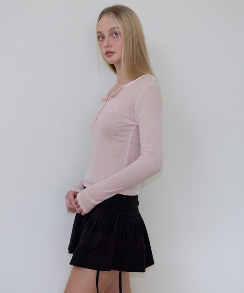 ROSEFRANTZ（ロゼフランツ）の「Henley Neck Layered Long Sleeve [Pink]（Tシャツ/カットソー・レディース・PINK・OS）」の6枚目の写真