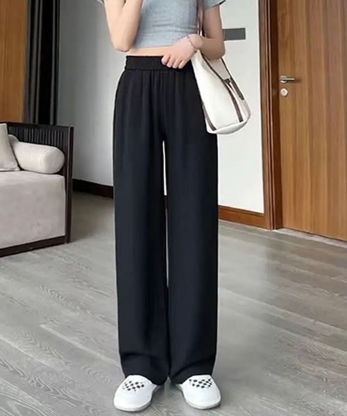 Pittok（ピットク）の「ウエストらくゴム ポケット付きストレートパンツ（スラックス・レディース・ブラック・MEDIUM/LARGE/X-LARGE）」の2枚目の写真