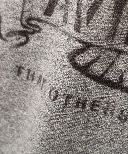 AVIREX（アヴィレックス）の「《直営店限定》VINTAGE CREWNECK SWAET "EAGLE" / ヴィンテージ クルーネック スウェット "イーグル" / AVIREX / アヴィレックス（スウェット・メンズ・チャコールグレー/グレー・L/XL/M/2XL）」の7枚目の写真