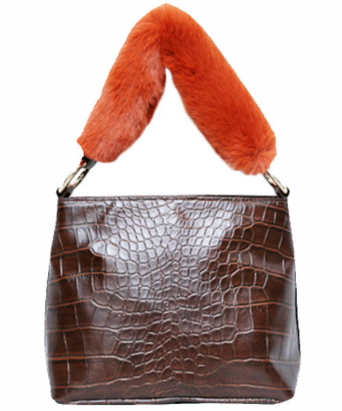 Ameri（アメリ）の「COLOR FUR SHOULDER （ショルダーバッグ・レディース・ブラウン/ベージュ・FREE）」の5枚目の写真