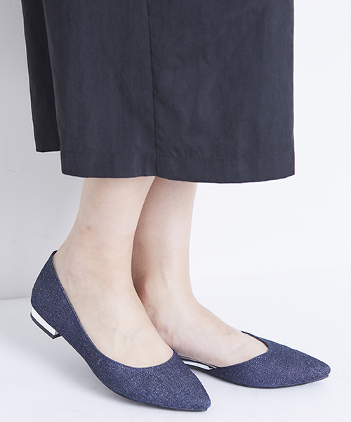 ORiental TRaffic（オリエンタルトラフィック）の「春夏新作★サイドカットパンプス★7107（パンプス・レディース・ブルー/シルバー/ブラック・39/38/42/41/40/37/35/36/34）」の2枚目の写真