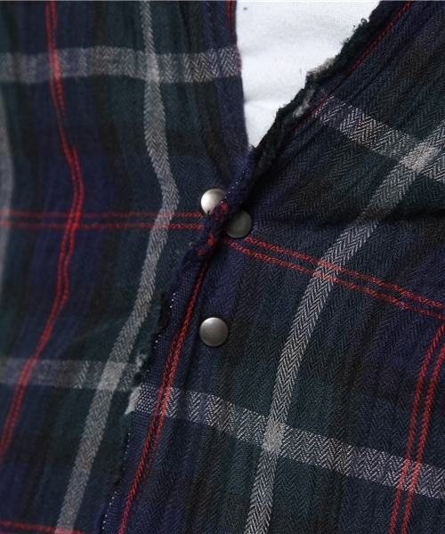 Lui's(ルイス)の「 【Lui's】wjk × Lui's シワ加工チェックシャツ(シャツ/ブラウス・メンズ・サックスブルー/レッド・MEDIUM/LARGE)」の9枚目の写真