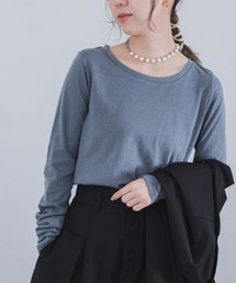 シンプルきれいめネックゆるっとロンT