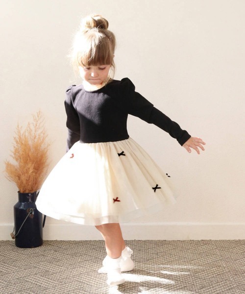 Rora(ローラ)の「ジュリエ ドレスワンピース(ドレス・キッズ・ブラックミックス・90㎝/100cm/110cm/120cm/130cm/140cm)」の13枚目の写真