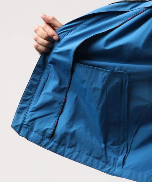 スタンドカラー ジャケット イン ア テクニカル ファブリック
