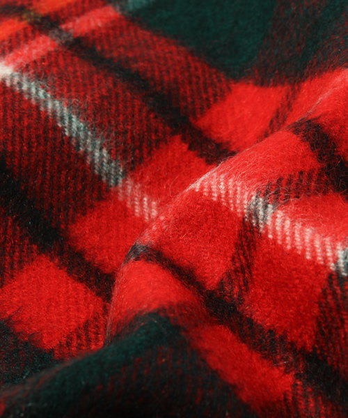 ODORANTES nano･universe（オドラント ナノ・ユニバース）の「OD/Johnstons Basic  タータンストール（ストール/ショール・レディース・ブラック・FREE）」の4枚目の写真