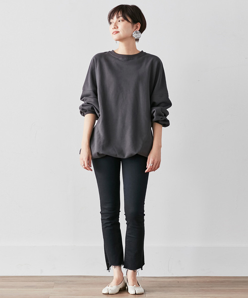 MEDE19F(メデジュウキュウ)の「MEDE19F オーバーサイズスウェット(スウェット・レディース・ラベンダー/チャコール・MEDIUM/LARGE/X-LARGE)」の4枚目の写真