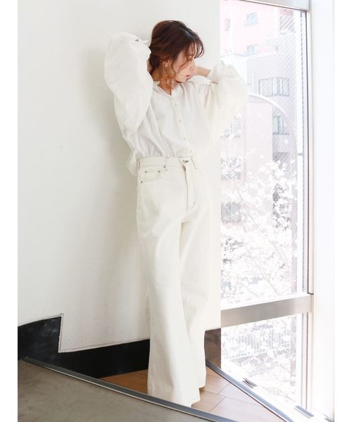 Ungrid（アングリッド）の「バックデザインボリュームブラウス（シャツ/ブラウス・レディース・ベージュ/オフホワイト・FREE）」の5枚目の写真