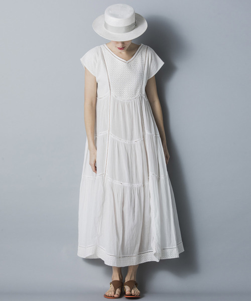 Emma Taylor（エマテイラー）の「エンブロイダリーレースティアードドレス（ワンピース・レディース・ブラック/レッド/オフホワイト・FREE）」の7枚目の写真