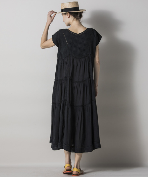 Emma Taylor（エマテイラー）の「エンブロイダリーレースティアードドレス（ワンピース・レディース・ブラック/レッド/オフホワイト・FREE）」の17枚目の写真