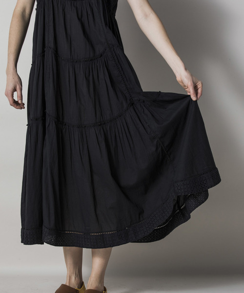 Emma Taylor（エマテイラー）の「エンブロイダリーレースティアードドレス（ワンピース・レディース・ブラック/レッド/オフホワイト・FREE）」の21枚目の写真