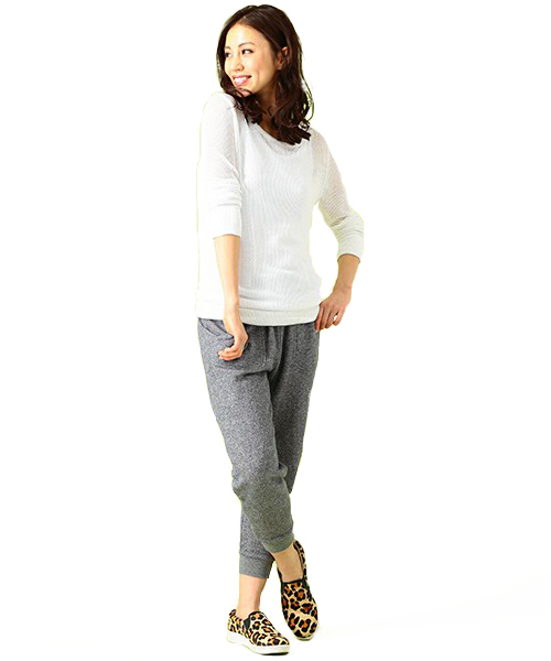 B:MING by BEAMS(ビーミングバイビームス)の「ビーミング by ビームス / 9分丈スウェットパンツ(その他パンツ・レディース・ライトグレー/チャコールグレー/ブラック・SMALL/MEDIUM)」の4枚目の写真