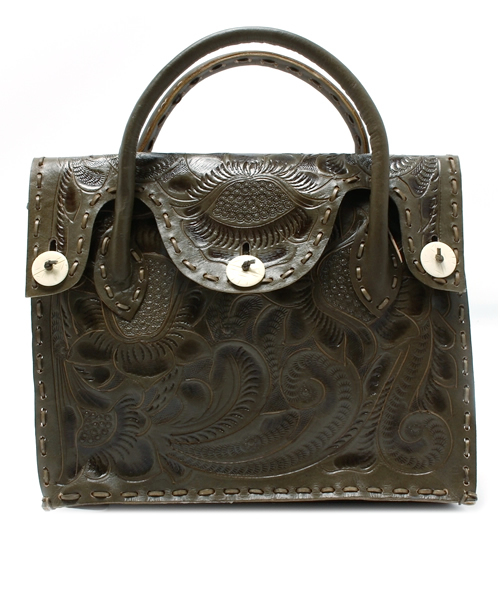 GRACE CONTINENTAL（グレースコンチネンタル）の「Maestra M（ハンドバッグ・レディース・カーキ/ブルー/グレー/ダークブラウン/レッド/ブラック/ベージュ/ホワイト/イエロー/ブラウン系その他/ゴールド/キナリ/ミント/ブロンズ/ピンク/パープル/ピンクゴールド/グリーン・FREE）」の8枚目の写真