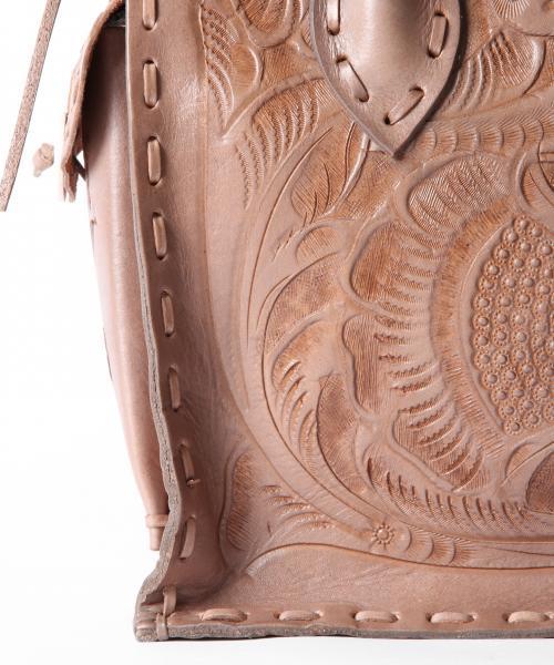 GRACE CONTINENTAL（グレースコンチネンタル）の「Maestra M（ハンドバッグ・レディース・カーキ/ブルー/グレー/ダークブラウン/レッド/ブラック/ベージュ/ホワイト/イエロー/ブラウン系その他/ゴールド/キナリ/ミント/ブロンズ/ピンク/パープル/ピンクゴールド/グリーン・FREE）」の21枚目の写真