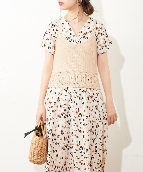 natural couture（ナチュラルクチュール）の「カギ針ニットキャミ（キャミソール・レディース・アイボリー/レッド/キャメル・FREE）」の2枚目の写真