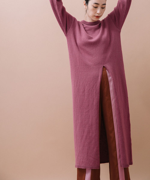 MARECHAL TERRE(マルシャルテル)の「ロングニットワンピース(ワンピース・レディース・ブラック/ベージュ/ピンク・ONE SIZE)」の3枚目の写真