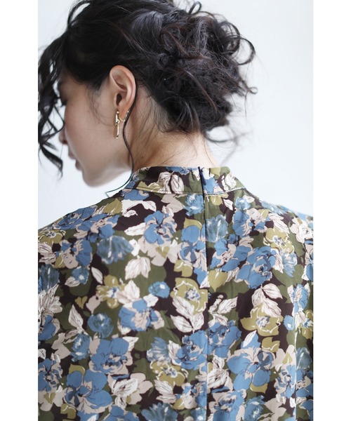 cawaii（カワイイ）の「大人のシックな花柄ポワン袖ブラウストップス（シャツ/ブラウス・レディース・ブルー・FREE）」の11枚目の写真