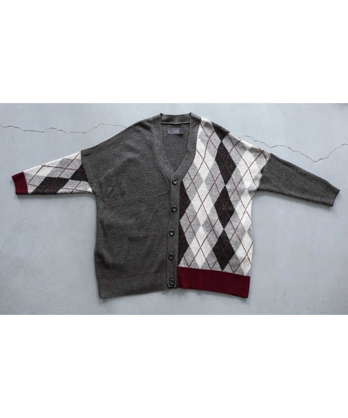 kOhAKU（コハク）の「『アシメアーガイル柄ニットカーディガン』（カーディガン/ボレロ・レディース・チャコールグレー・1/2）」の19枚目の写真