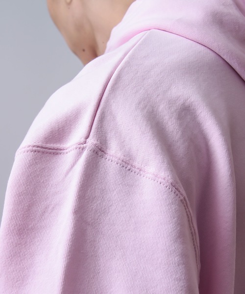 United Athle(ユナイテッドアスレ)の「2-【UA -ユナイテッドアスレ-】10oz SWEAT パーカー 無地/絶妙なワイドシルエット/オーバーサイズ プルオーバー パーカー / レディース メンズ パーカー/ 10.0oz /パーカー(パーカー・レディース・ライトピンク/ブラック/レッド/パープル/オリーブ/ミックスグレー・SMALL/MEDIUM/LARGE/X-LARGE/XX-LARGE)」の11枚目の写真