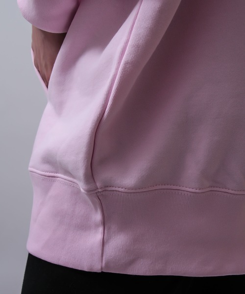 United Athle(ユナイテッドアスレ)の「2-【UA -ユナイテッドアスレ-】10oz SWEAT パーカー 無地/絶妙なワイドシルエット/オーバーサイズ プルオーバー パーカー / レディース メンズ パーカー/ 10.0oz /パーカー(パーカー・レディース・ライトピンク/ブラック/レッド/パープル/オリーブ/ミックスグレー・SMALL/MEDIUM/LARGE/X-LARGE/XX-LARGE)」の10枚目の写真