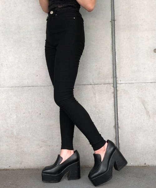 ENVYM(アンビー)の「カラージェギンス(その他パンツ・レディース・ブラック・S/M)」の3枚目の写真