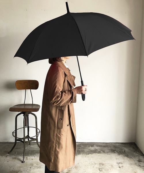 COMMON WARE（コモンウェアー）の「NT:無地耐風 アンブレラ　長傘（長傘・レディース・ブラック/ネイビー/サックスブルー/ピンク/グリーン/ローズ/ブラック系/サックスブルー系/ミント/パープル/ネイビー系/ピンクベージュ・FREE）」の2枚目の写真