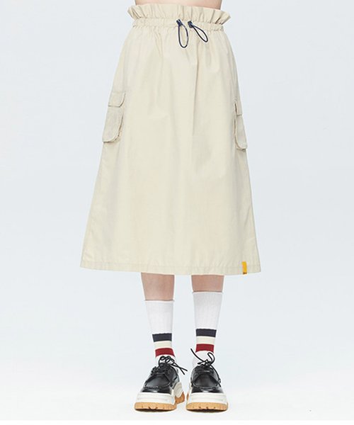 ROMANTIC CROWN(ロマンティッククラウン)の「『ROMANTIC CROWN』GNAC EASY BANDING SKIRT/GNAC イージーバンディングスカート(スカート・レディース・ベージュ/ネイビー・M)」の5枚目の写真