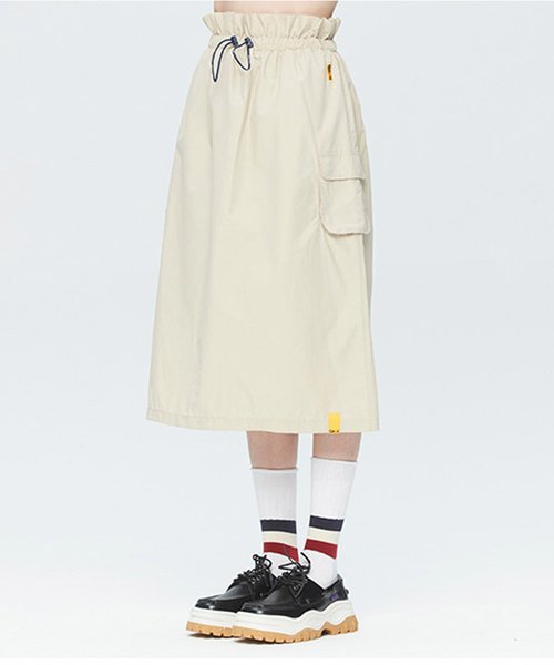 ROMANTIC CROWN(ロマンティッククラウン)の「『ROMANTIC CROWN』GNAC EASY BANDING SKIRT/GNAC イージーバンディングスカート(スカート・レディース・ベージュ/ネイビー・M)」の8枚目の写真